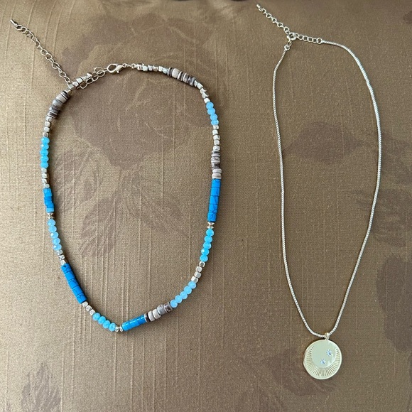 Moon and Stars Gold Medallion Necklace with Blue Gold Beaded Necklace Set- New - Picture 9 of 9